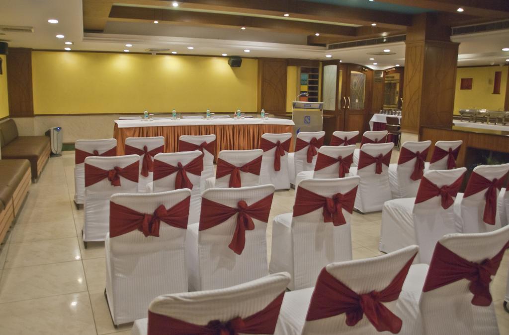 Hotel Swati Deluxe Delhi (National Capital Territory of India) Exterior foto